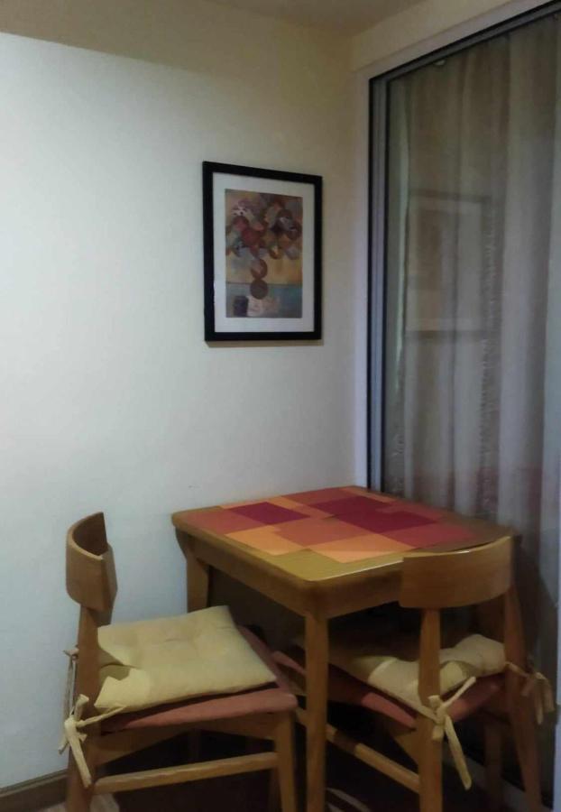 Sm Bicutan Lovely Home Manila Esterno foto